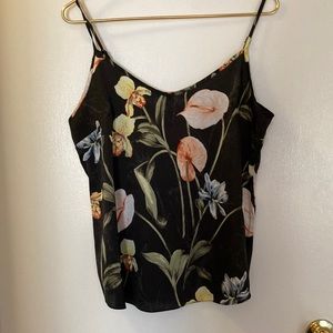 White House, Black market floral Cami
